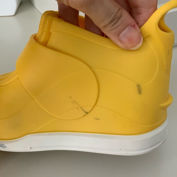 BUTLER Rockhopper Overshoe Kids Rubber Waterproof All Weather Yellow Size 6 7 8 - Picture 10 of 16